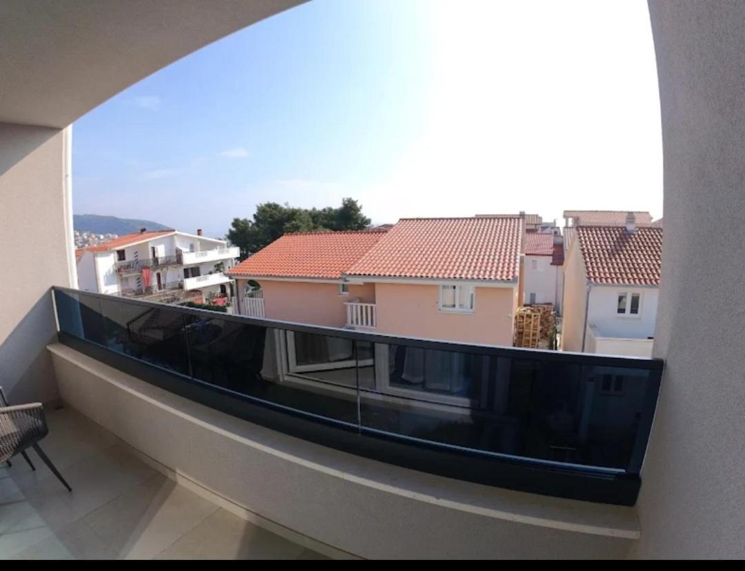 New Apartman P & B Apartment Trogir Exterior photo